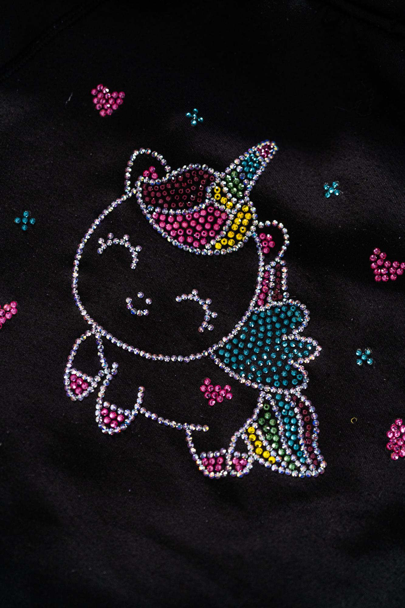 Besticktes Kindershirt mit Tiermotiv
